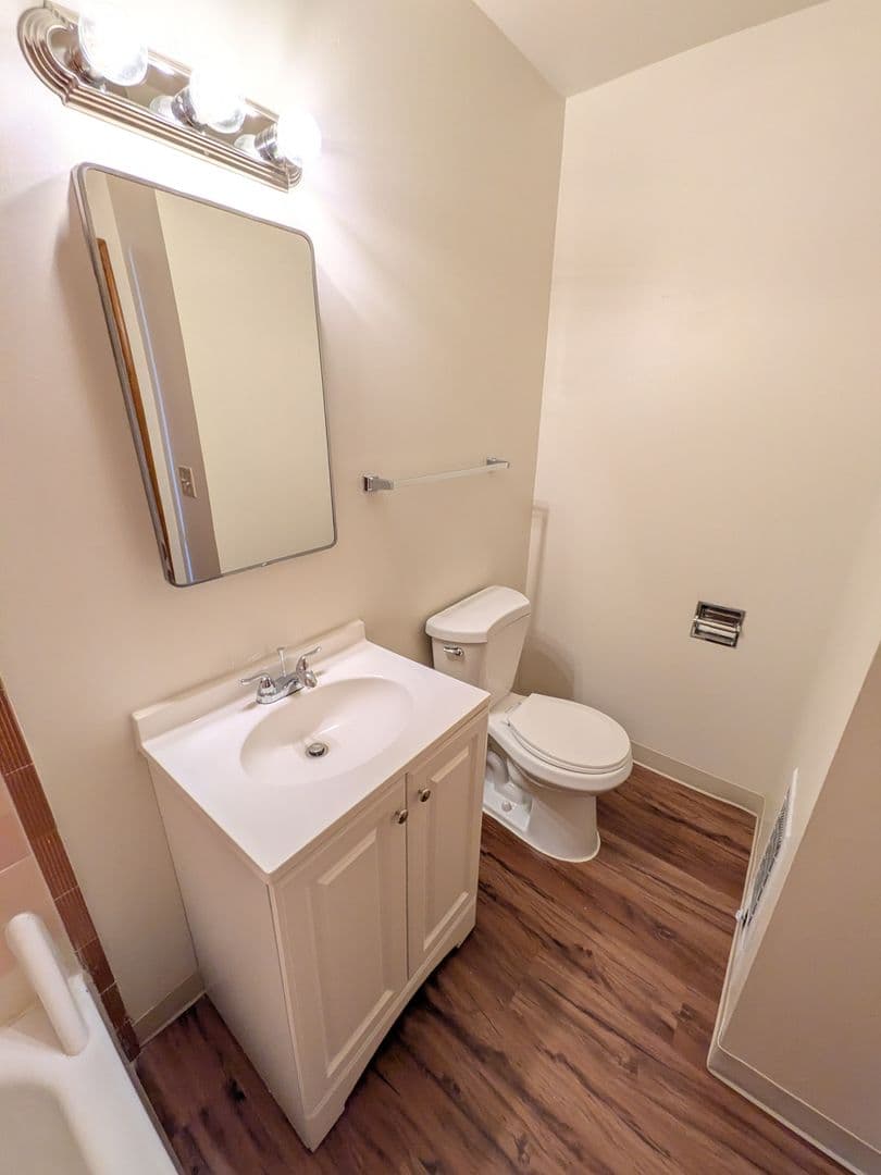 Vancouver Apartment: 7403 Tennessee Lane