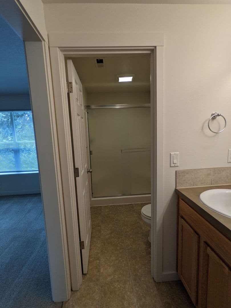 Portland Townhome: 16906 NE Halsey Street