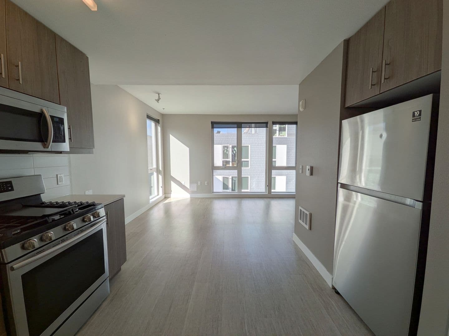 Portland Apartment: 2880 SE Division St