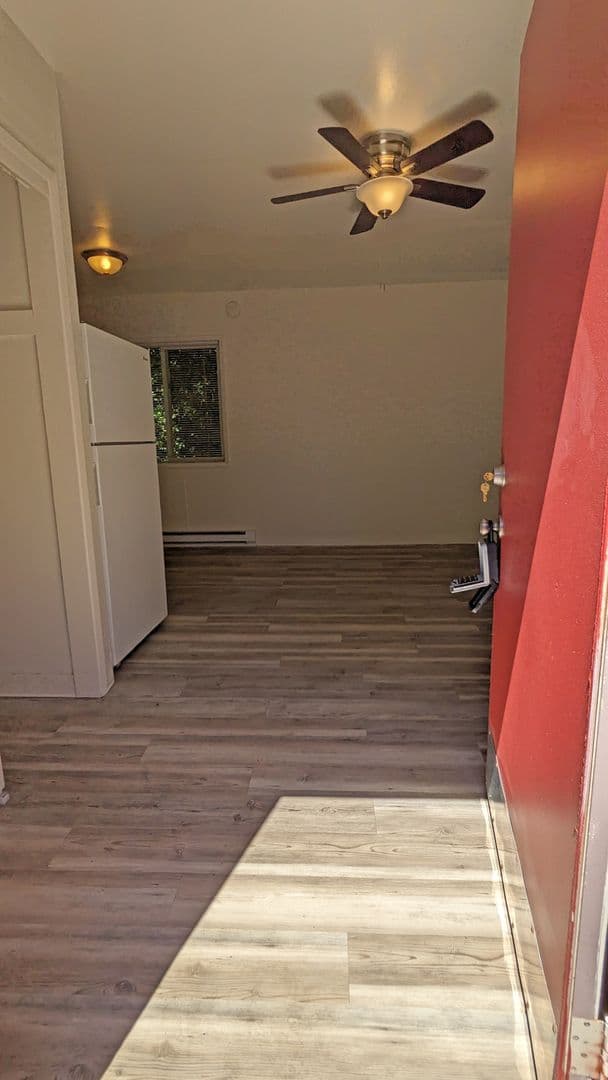 Portland Apartment: 3515 SW 87th Ave. and 3485 SW 87th Ave.