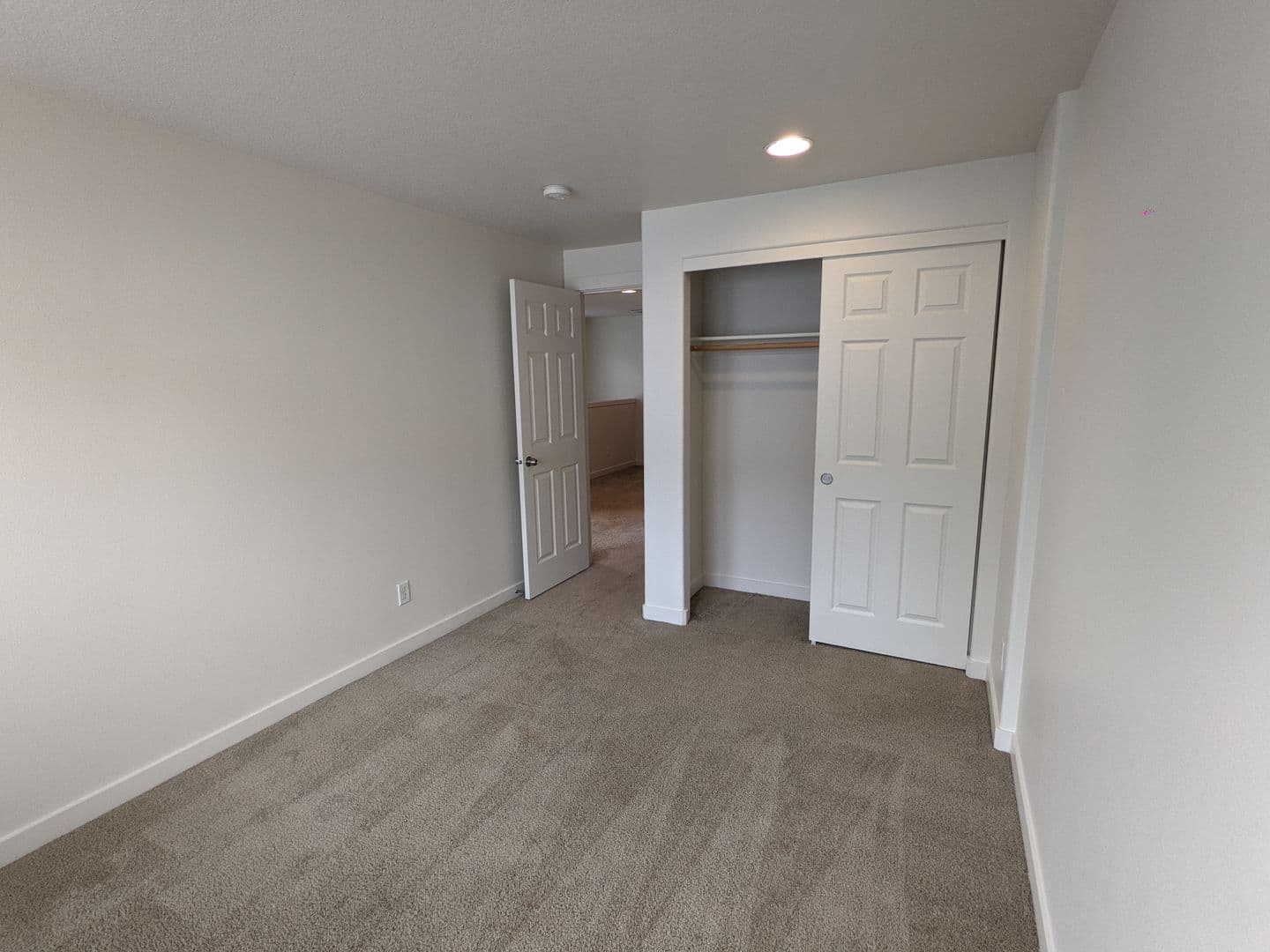 Portland Townhome: 16906 NE Halsey Street