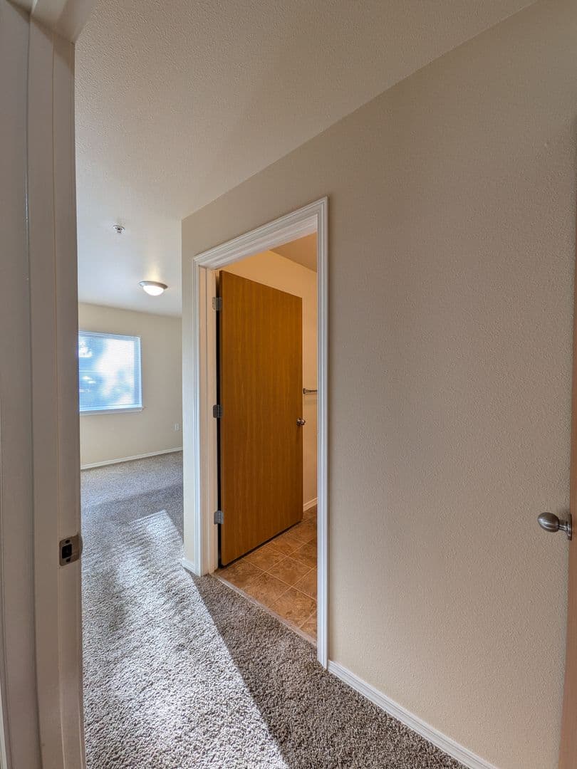 Salem Apartment: 4420-4455 Seaton Lane NE