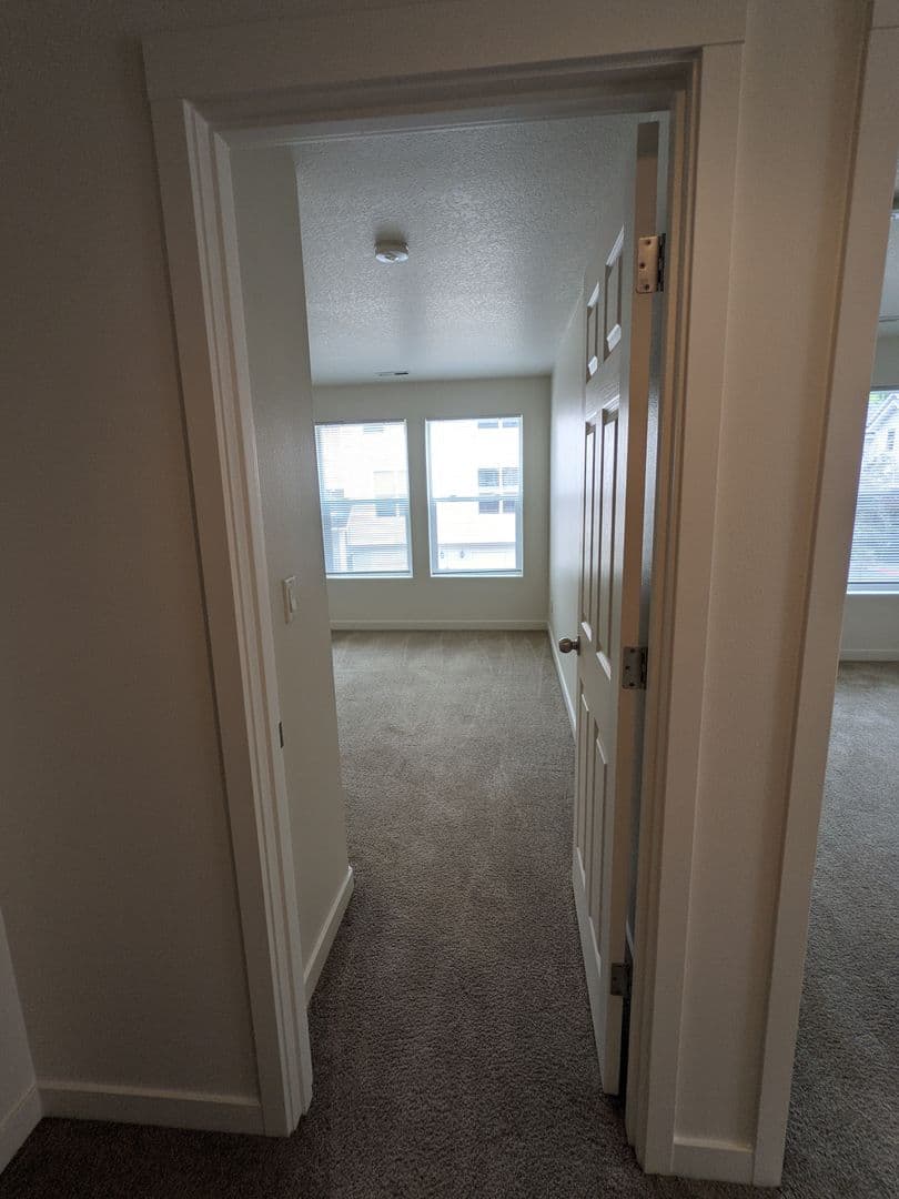 Portland Townhome: 16906 NE Halsey Street