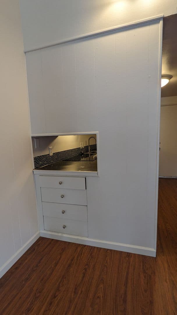 Portland Apartment: 3515 SW 87th Ave. and 3485 SW 87th Ave.