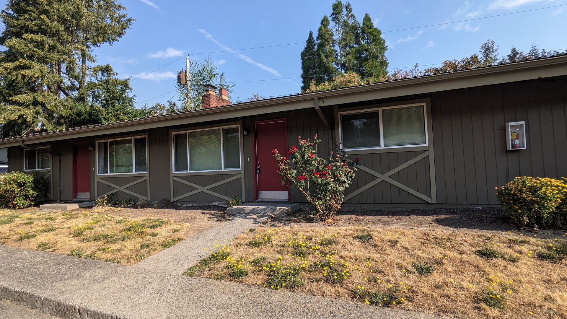 Portland Apartment: 3515 SW 87th Ave. and 3485 SW 87th Ave.