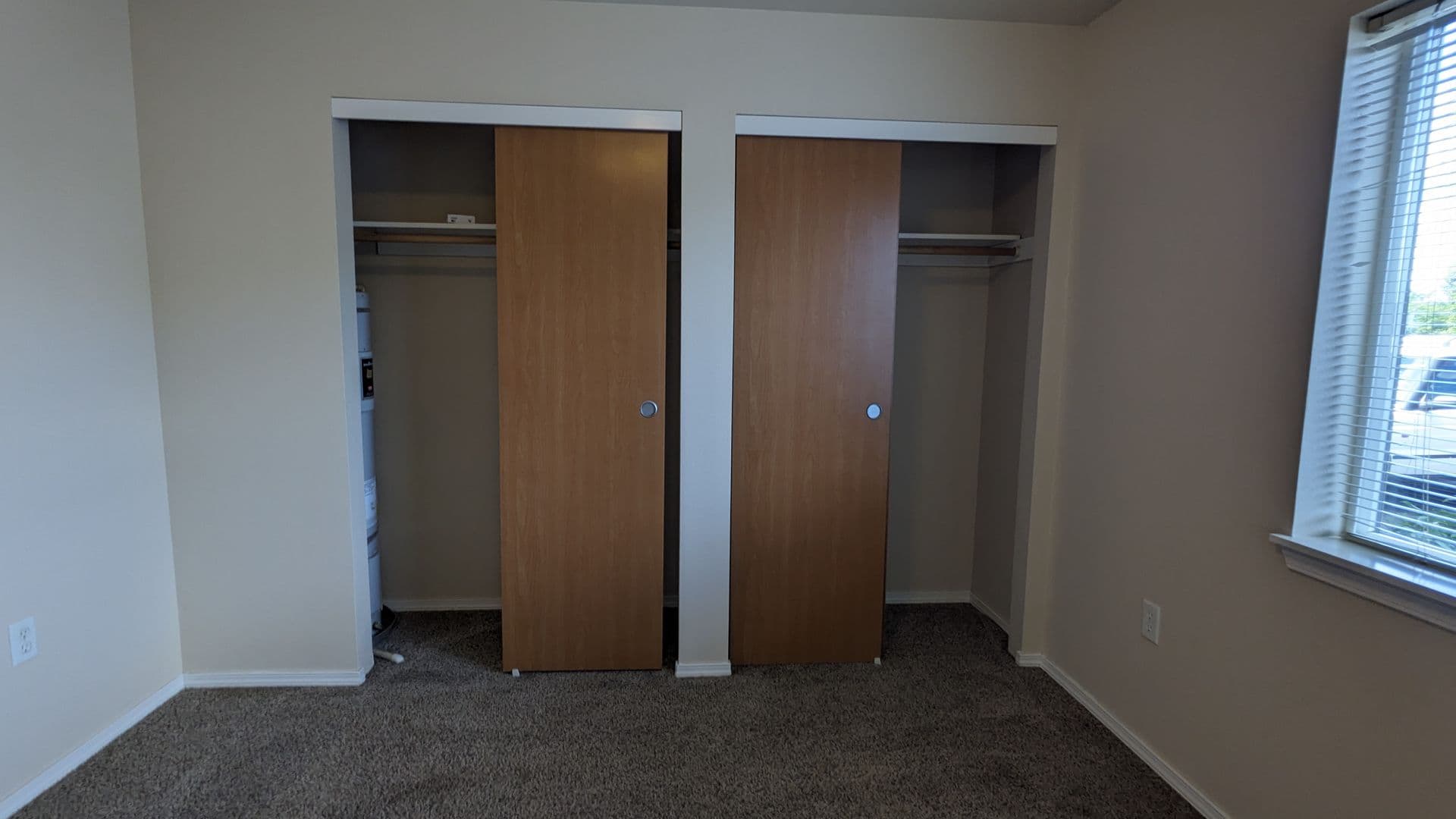 Salem Apartment: 4420-4455 Seaton Lane NE