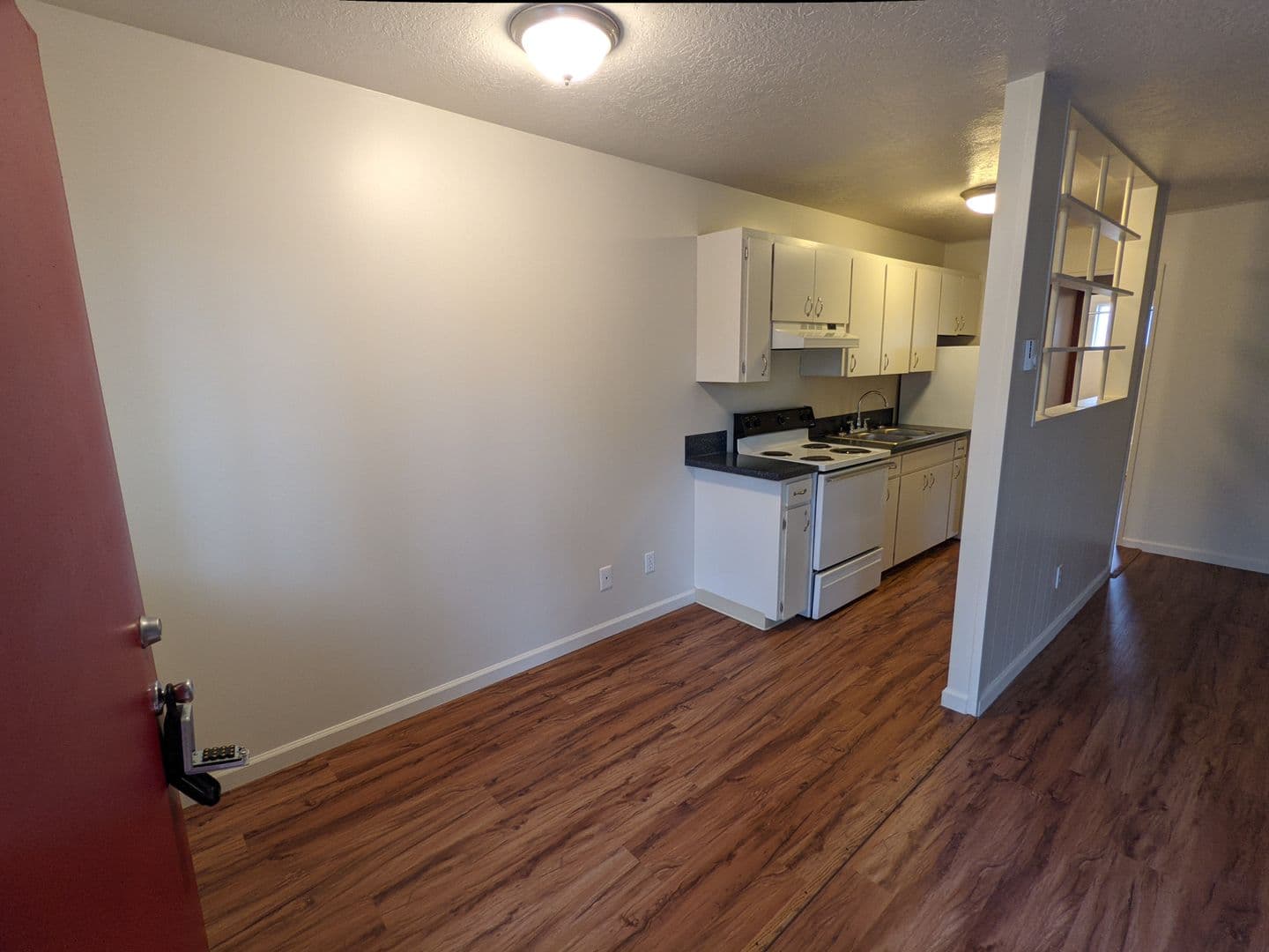 Portland Apartment: 3515 SW 87th Ave. and 3485 SW 87th Ave.