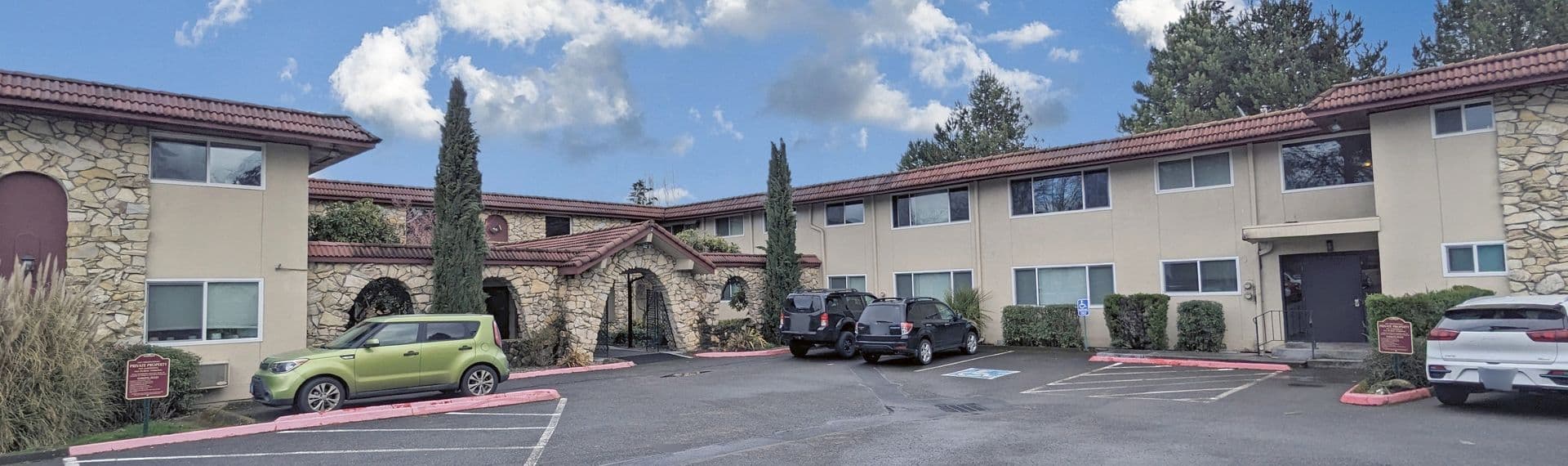 Beaverton Apartment: 6320 SW Lombard Ave