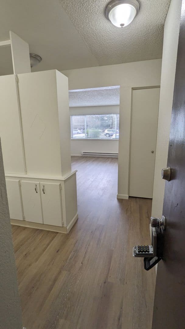 Beaverton Apartment: 6320 SW Lombard Ave