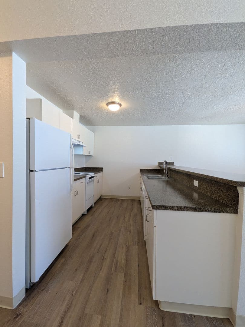 Beaverton Apartment: 6320 SW Lombard Ave