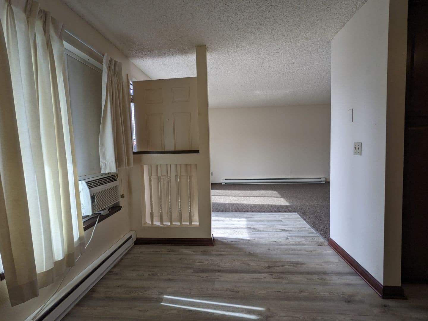 Portland Apartment: 4039 SE Holgate Blvd