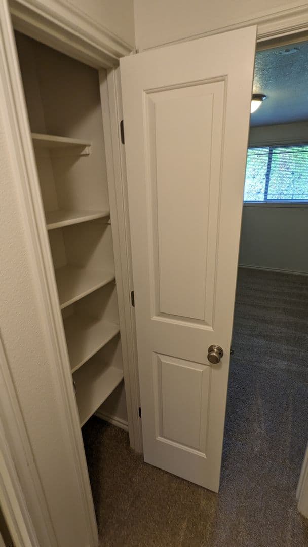 West Linn Apartment: 2781 Lancaster Street