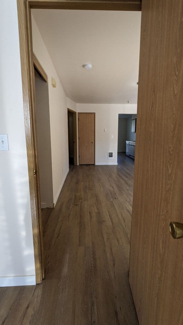 McMinnville Apartment: 1765 SW Tamarack St.