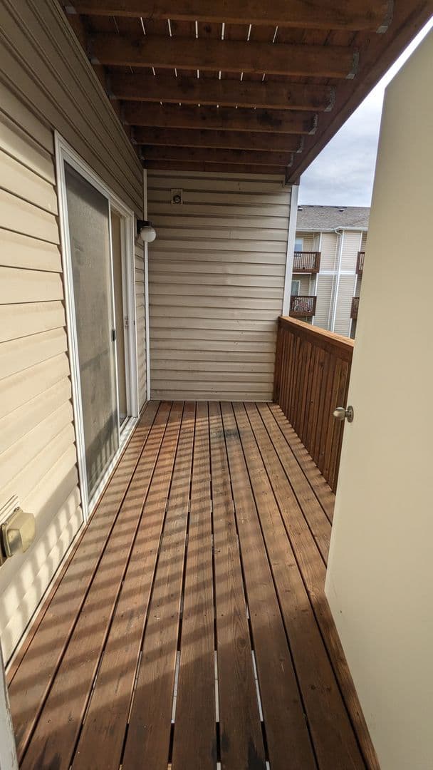 Salem Apartment: 4420-4455 Seaton Lane NE