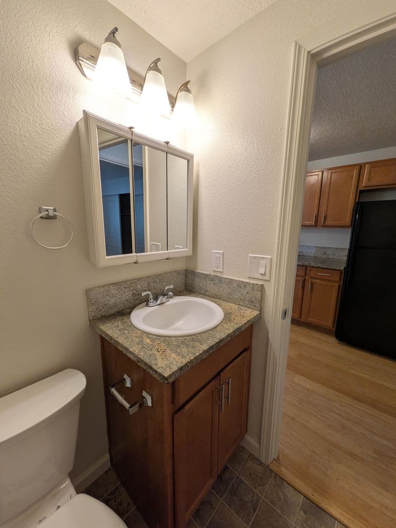 Portland Apartment: 4102-4128 SE Cesar Chavez Blvd