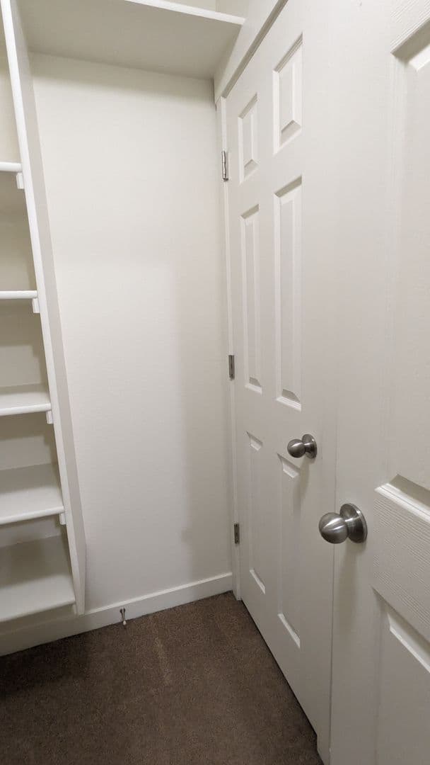 Portland Townhome: 16906 NE Halsey Street