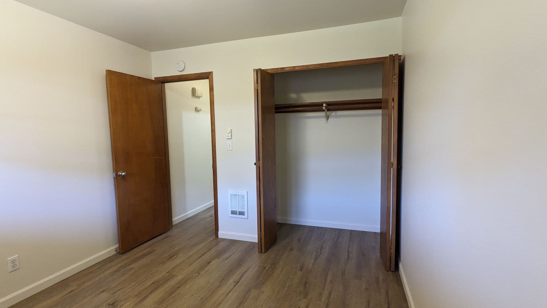 Vancouver Apartment: 7403 Tennessee Lane