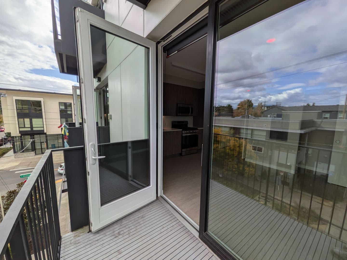 Portland Apartment: 2475 SE 30th Avenue