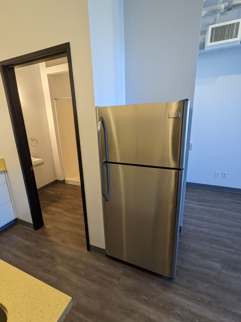 Salem Apartment: 155 Liberty Street NE
