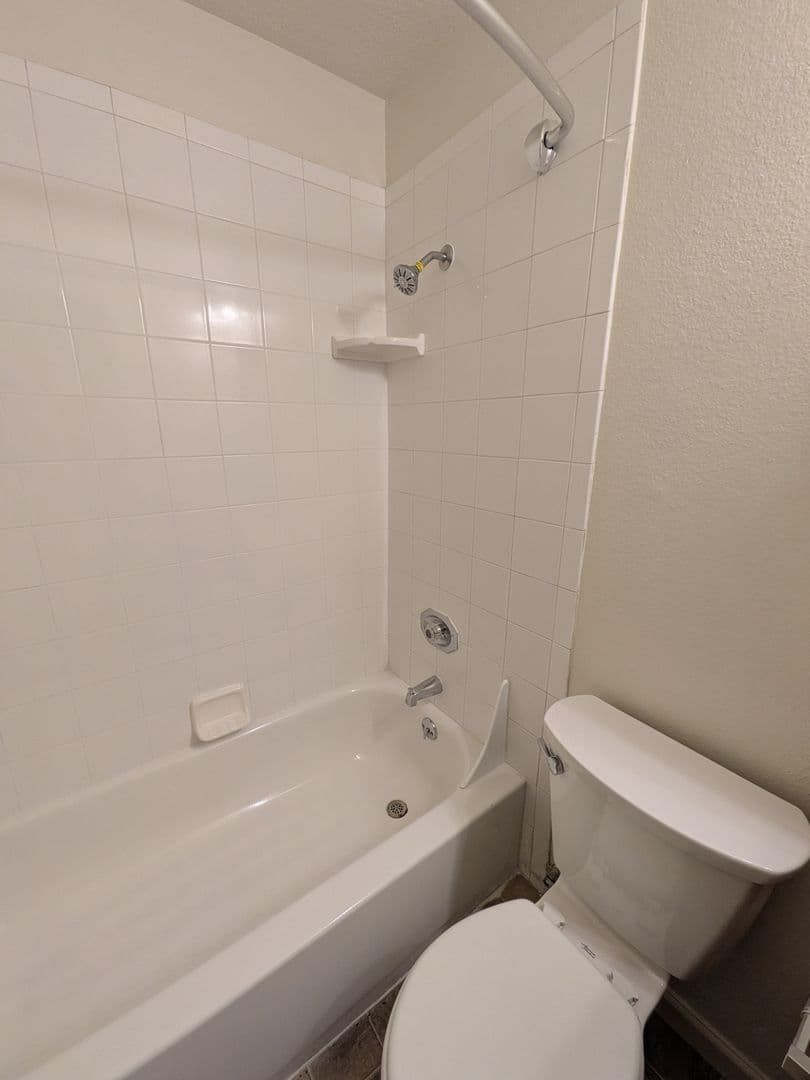 Portland Apartment: 4102-4128 SE Cesar Chavez Blvd