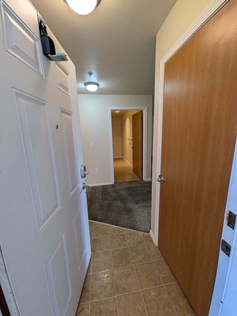 Salem Apartment: 4420-4455 Seaton Lane NE