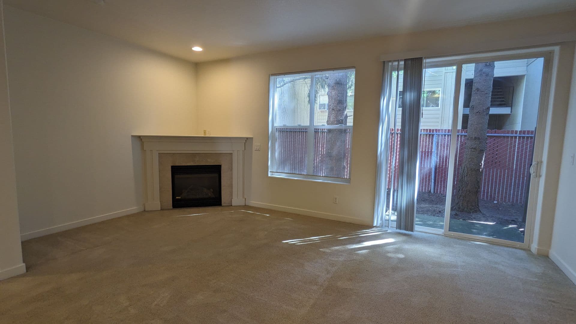 Portland Townhome: 16906 NE Halsey Street