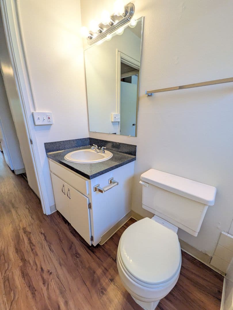 Portland Apartment: 3515 SW 87th Ave. and 3485 SW 87th Ave.