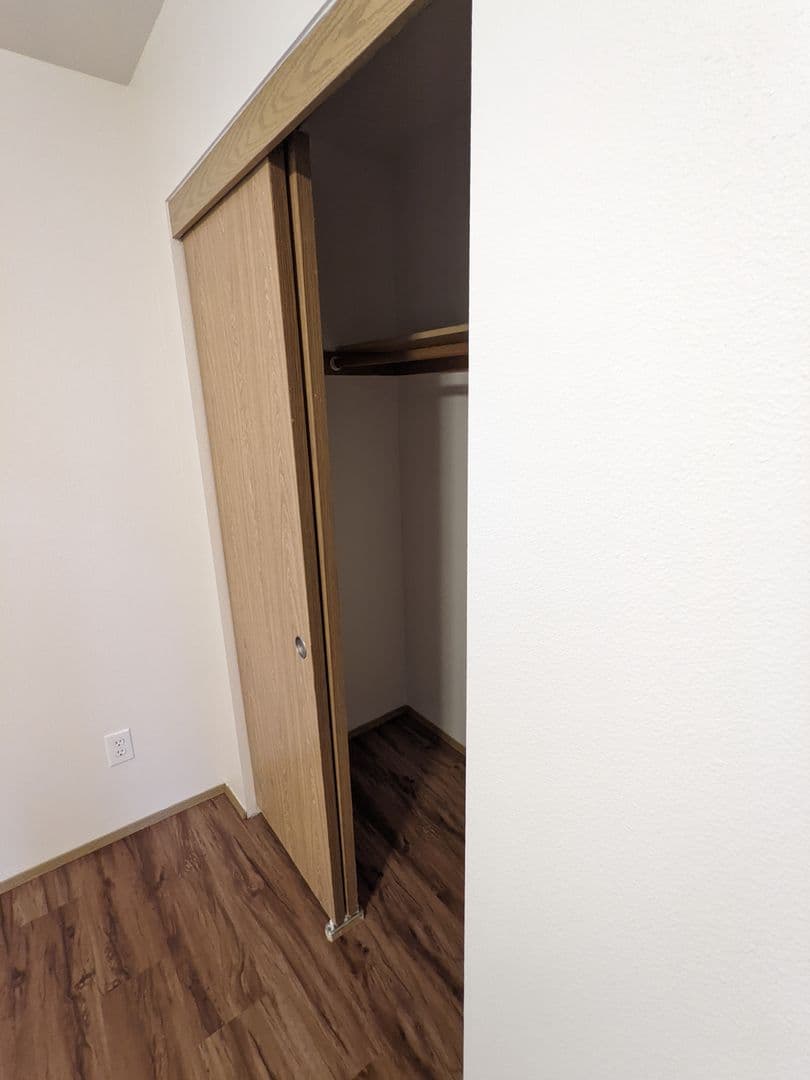 McMinnville Apartment: 1765 SW Tamarack St.