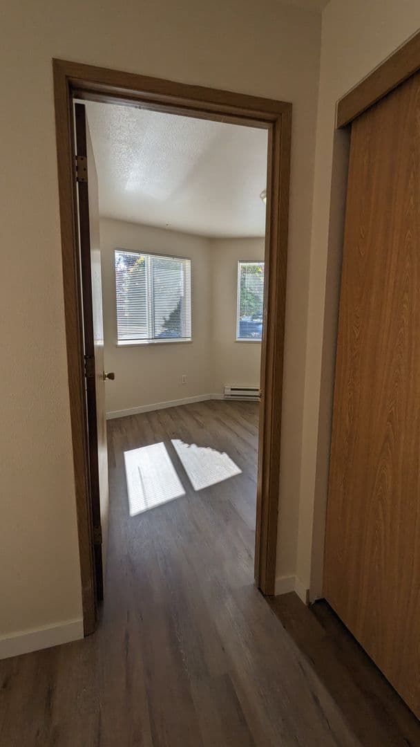 McMinnville Apartment: 1765 SW Tamarack St.