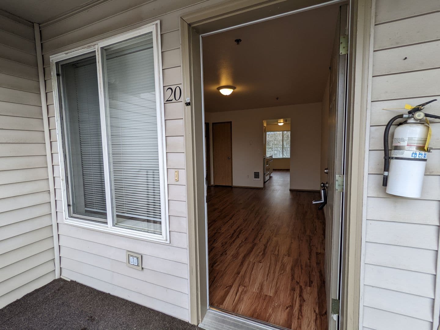 McMinnville Apartment: 1765 SW Tamarack St.