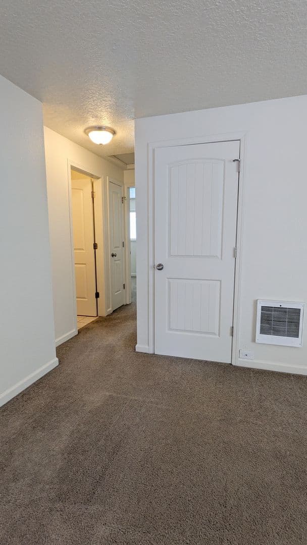 Portland Apartment: 4102-4128 SE Cesar Chavez Blvd
