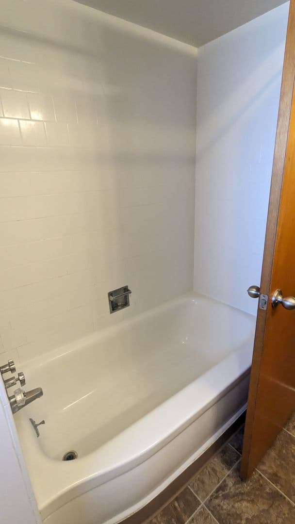 Vancouver Apartment: 7403 Tennessee Lane