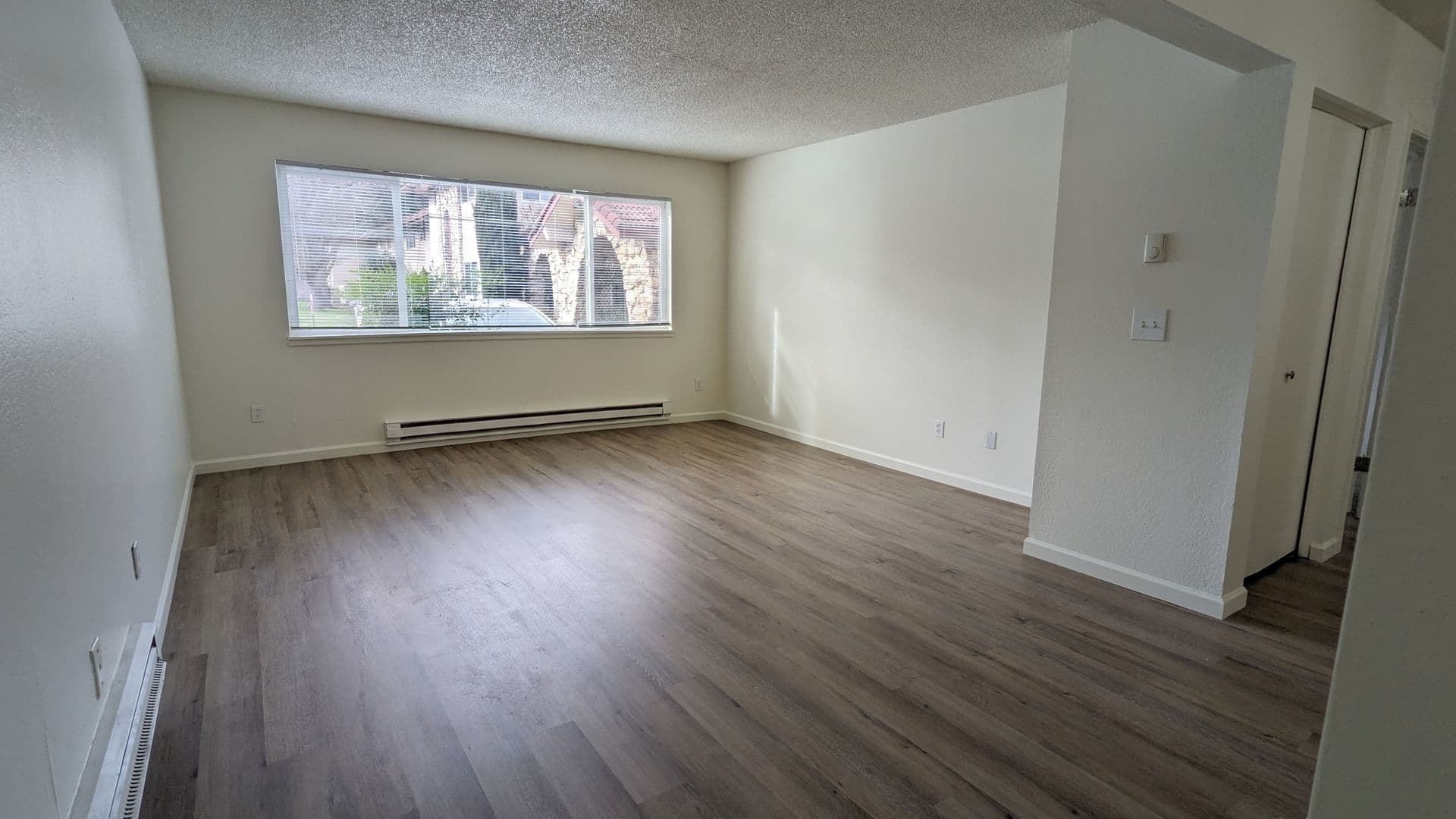 Beaverton Apartment: 6320 SW Lombard Ave