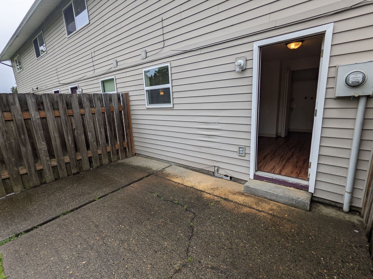 Vancouver Townhome: 15912 SE 2nd Street