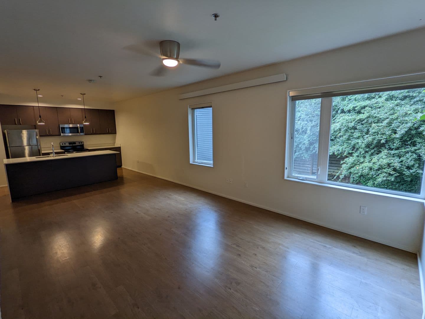 Portland Apartment: 3939 S Viewpoint Terrace