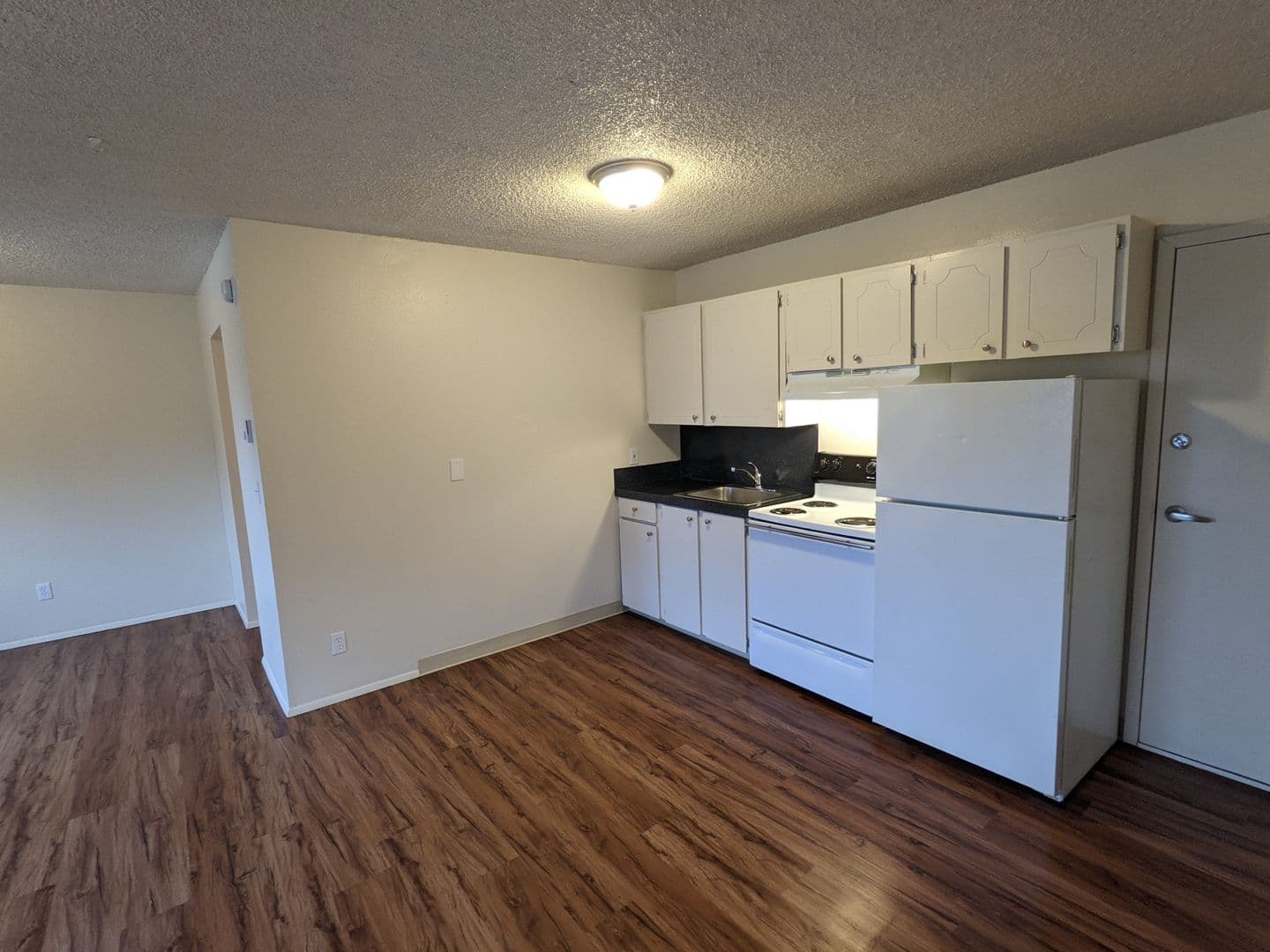 Portland Apartment: 10 S Porter street