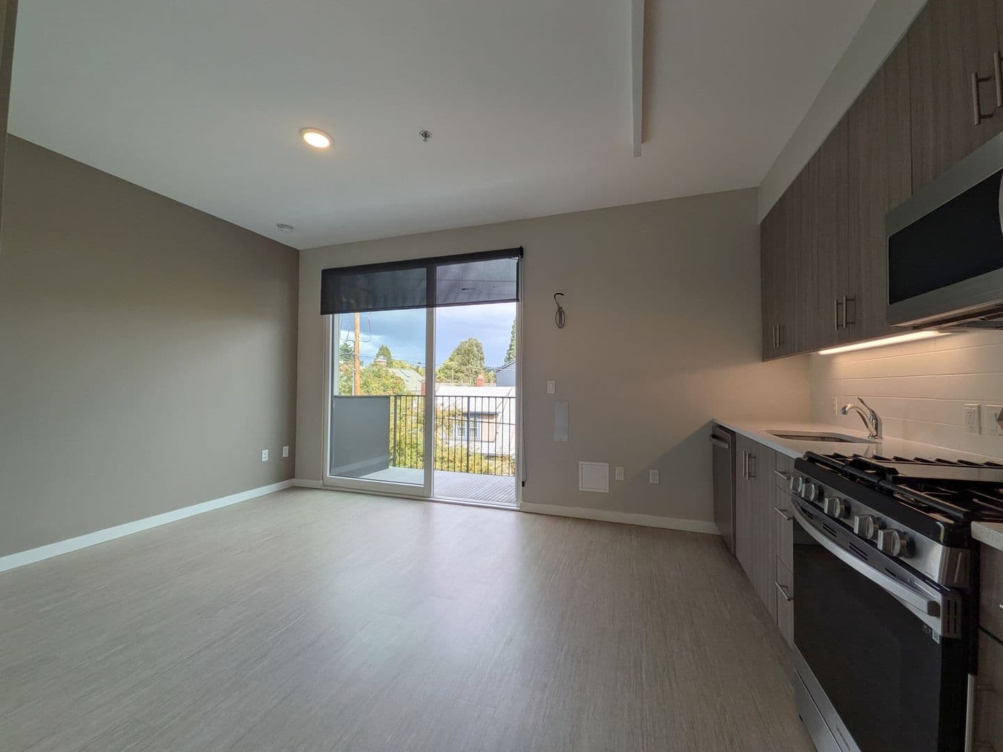 Portland Apartment: 2475 SE 30th Avenue