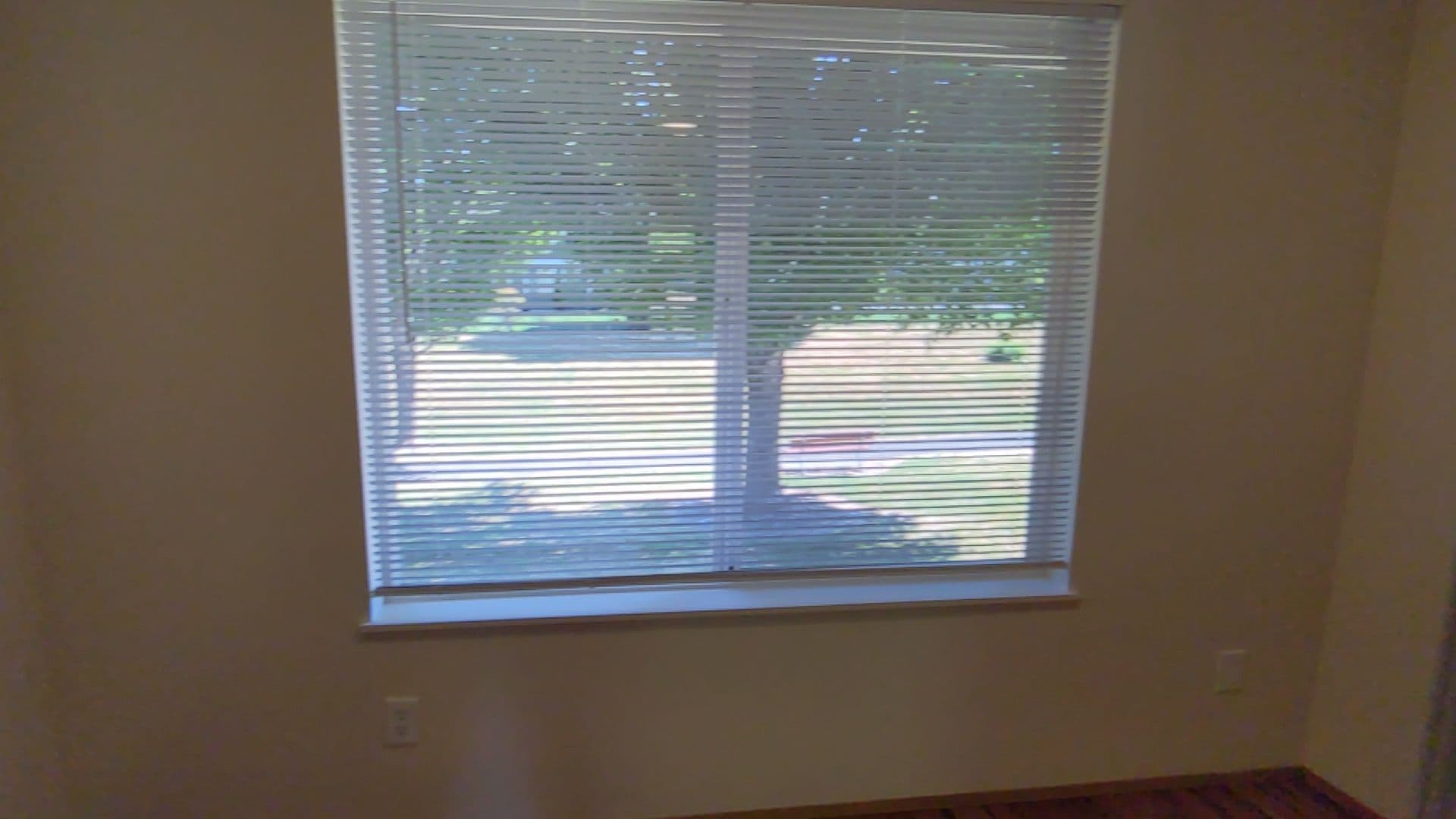 McMinnville Apartment: 1765 SW Tamarack St.