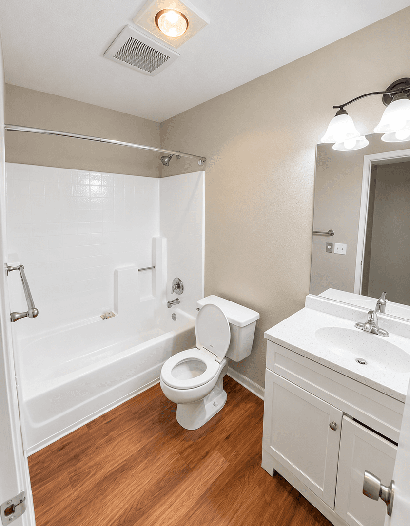 Vista Apartment: 322 Hillside Terrace