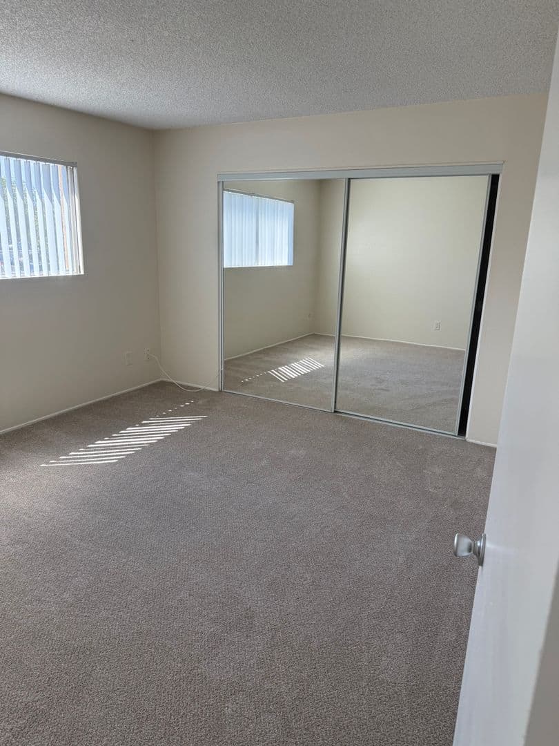 San Diego Apartment: 4445 Marcellena Road