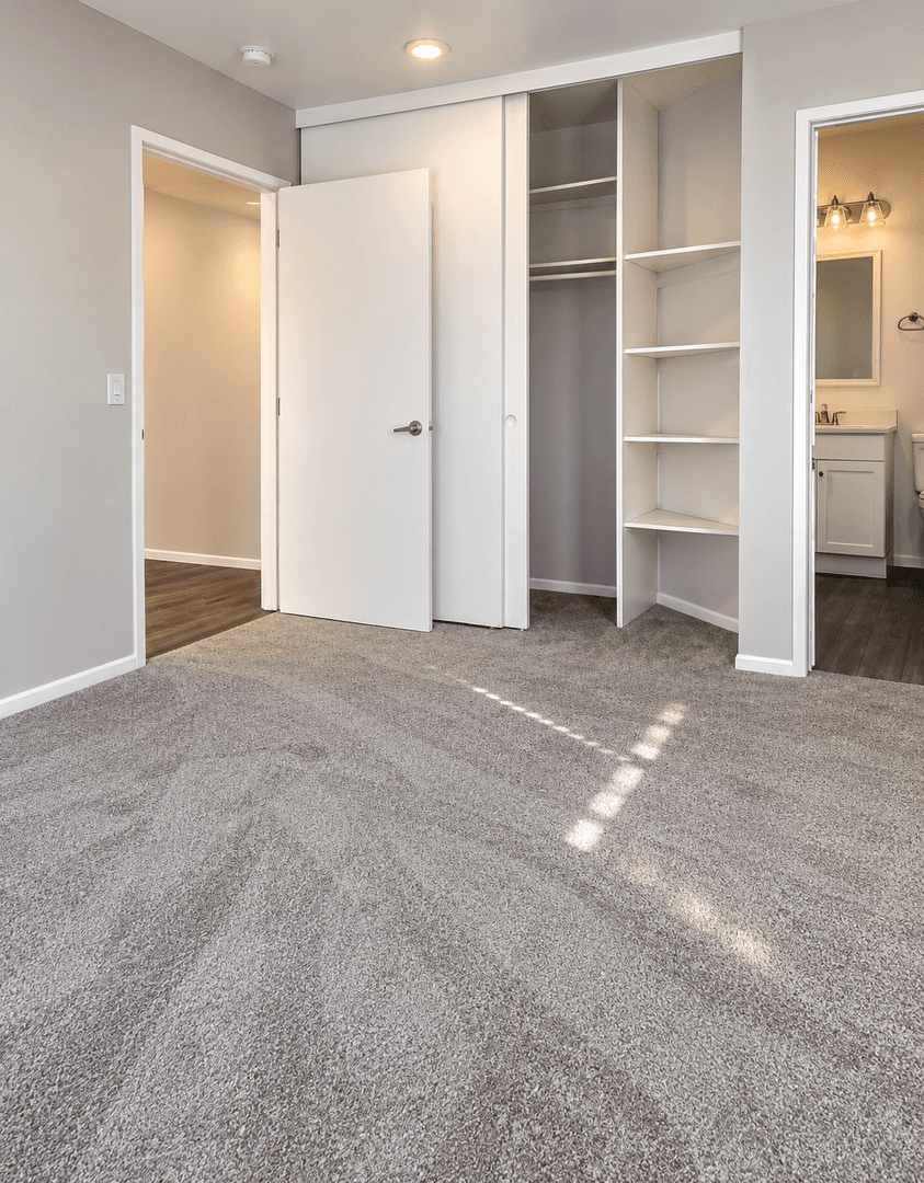Vista Apartment: 322 Hillside Terrace