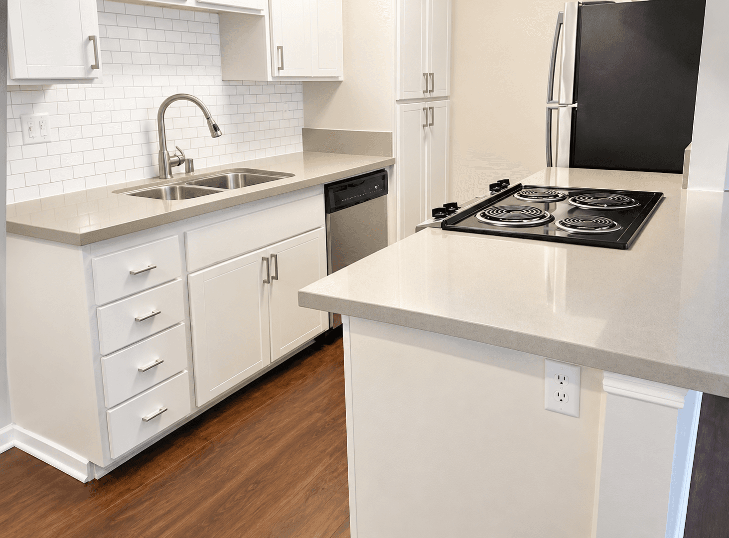 Vista Apartment: 322 Hillside Terrace