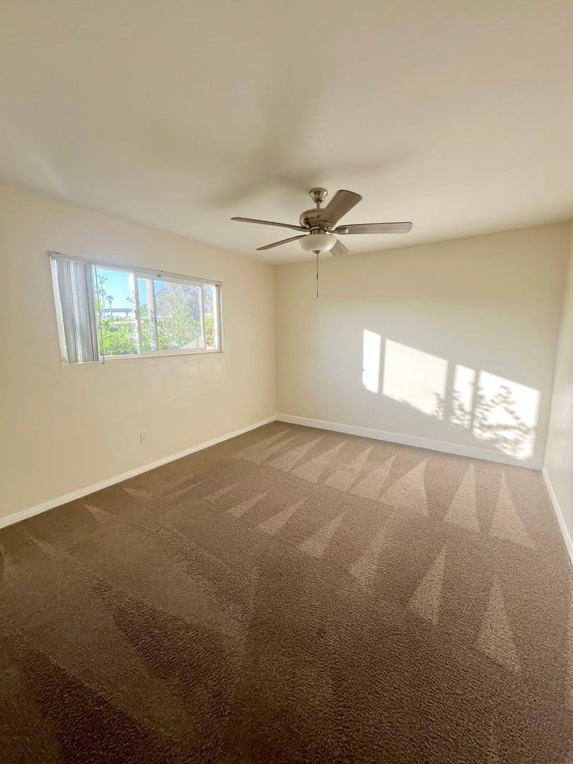 National City Apartment: 116 Palm Avenue
