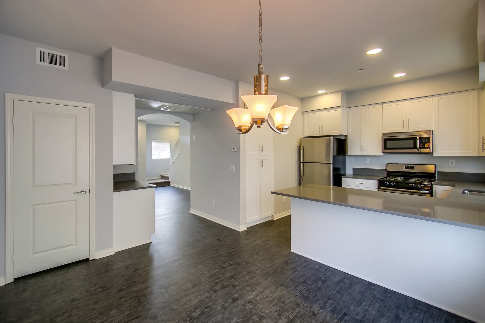 San Diego Apartment: 307 Sycamore Road