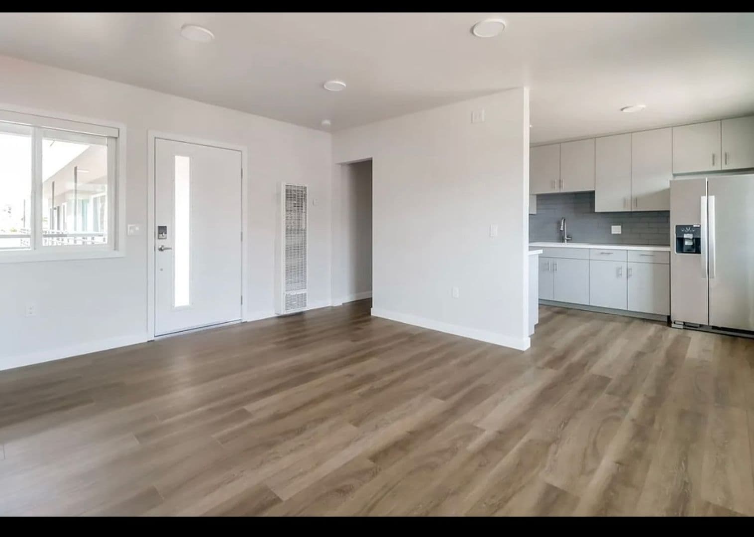 Imperial Beach Apartment: 1193 Florence Street