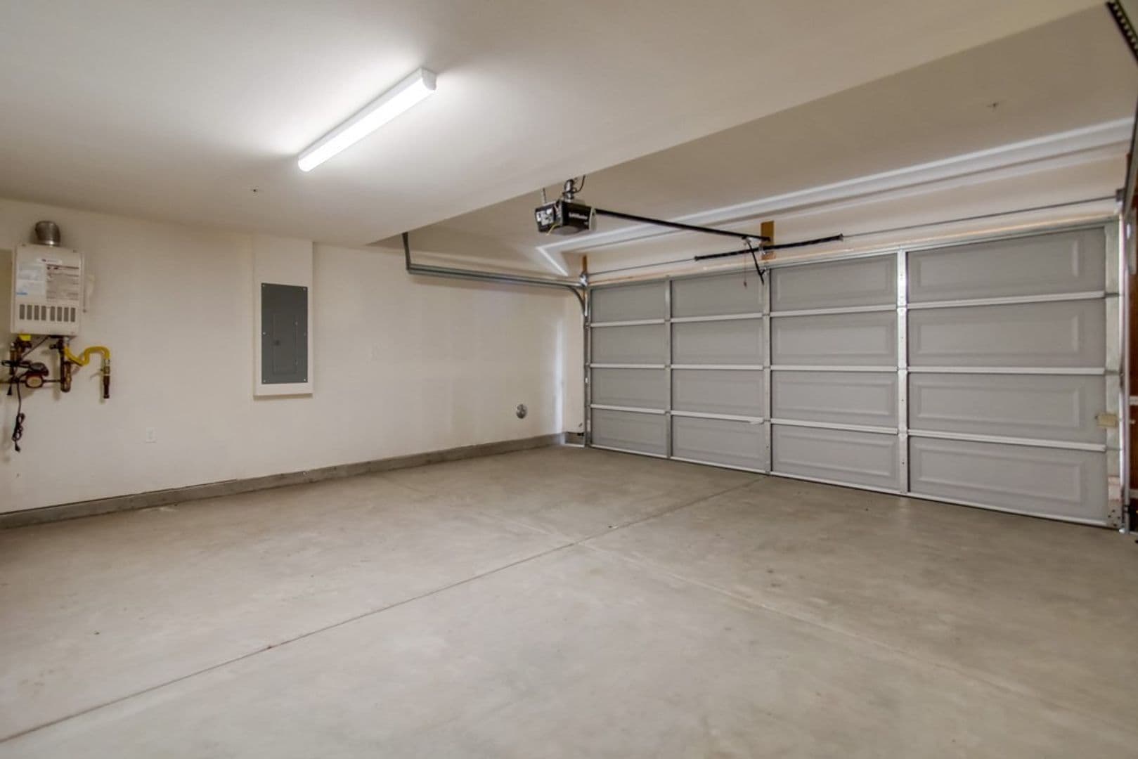 San Diego Apartment: 392 Sycamore Road