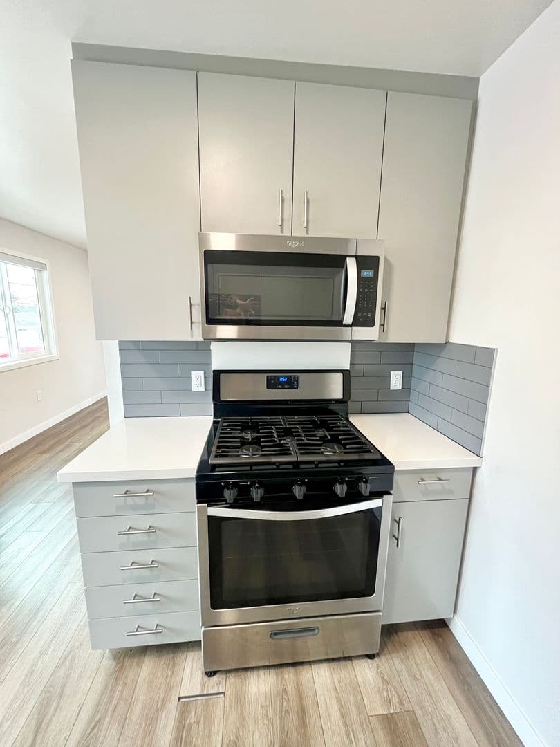 Imperial Beach Apartment: 1193 Florence Street
