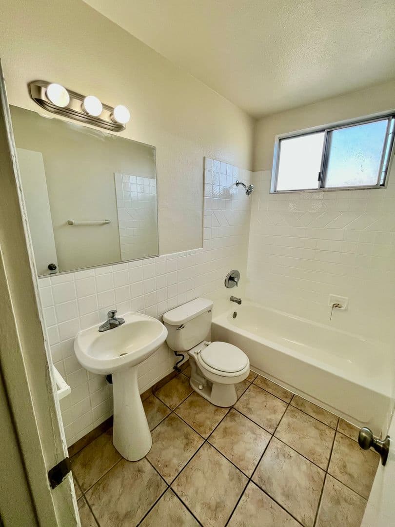 San Diego Apartment: 3836 45th Street