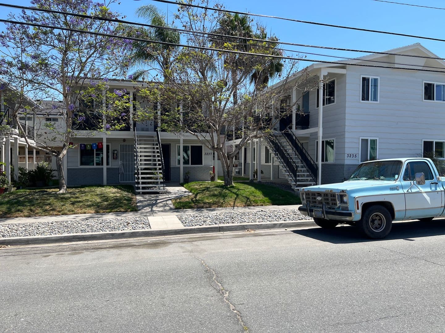 San Diego Apartment: 3235-3239 Collier Avenue