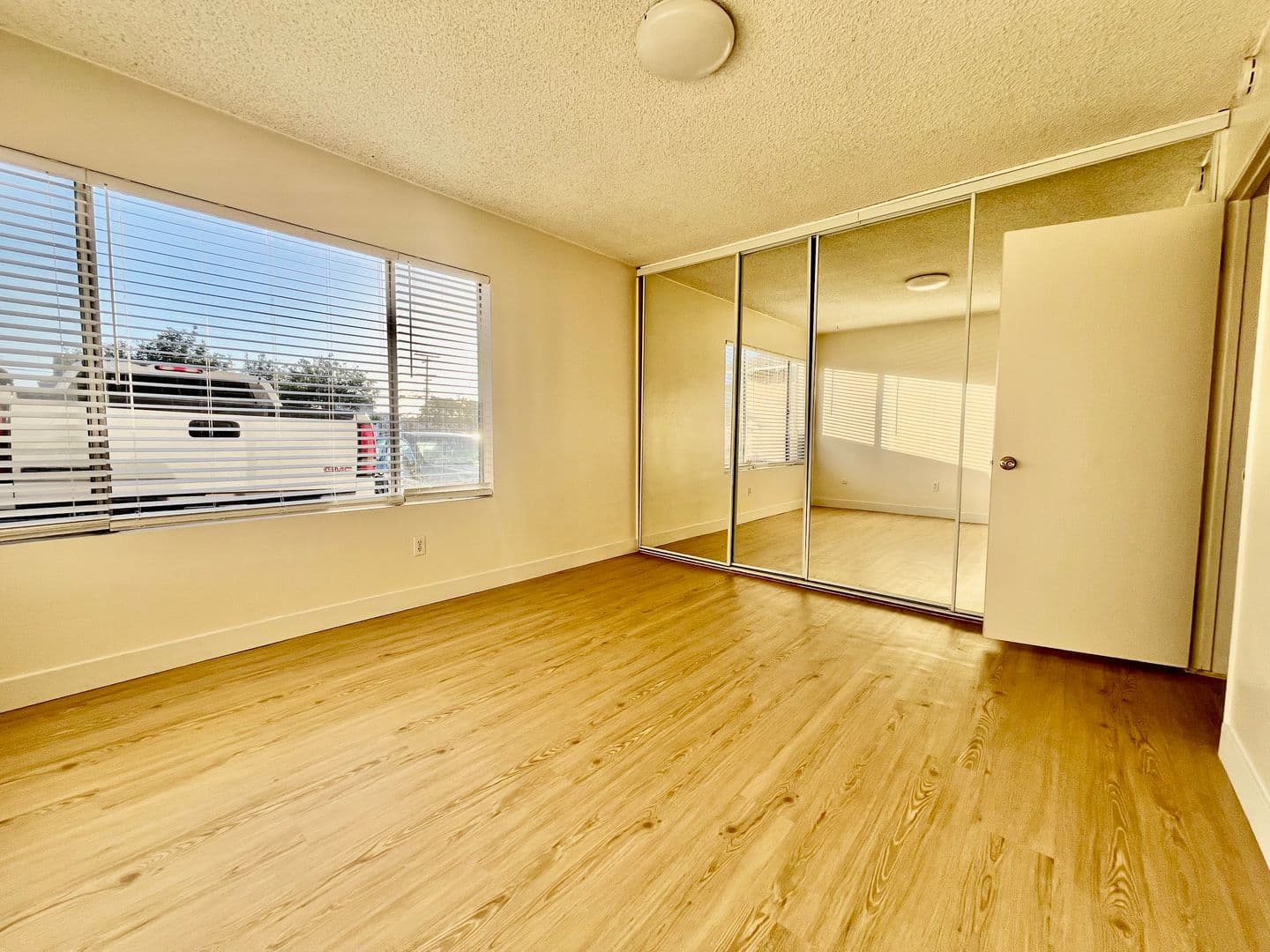 SAN DIEGO Apartment: 1480 FORTUNA AVE.